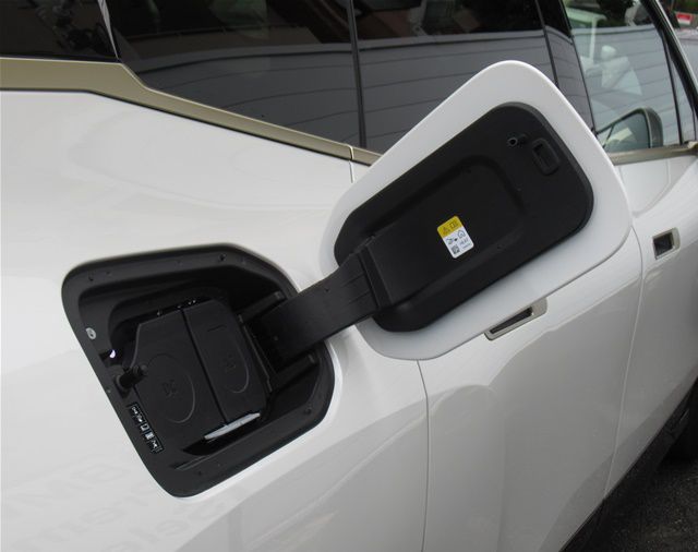 i20 iX xDrive50