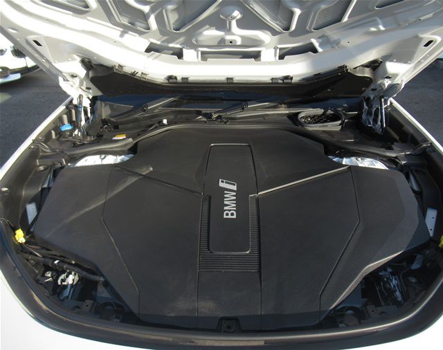 BMW i7 eDrive50 Sedan RHD