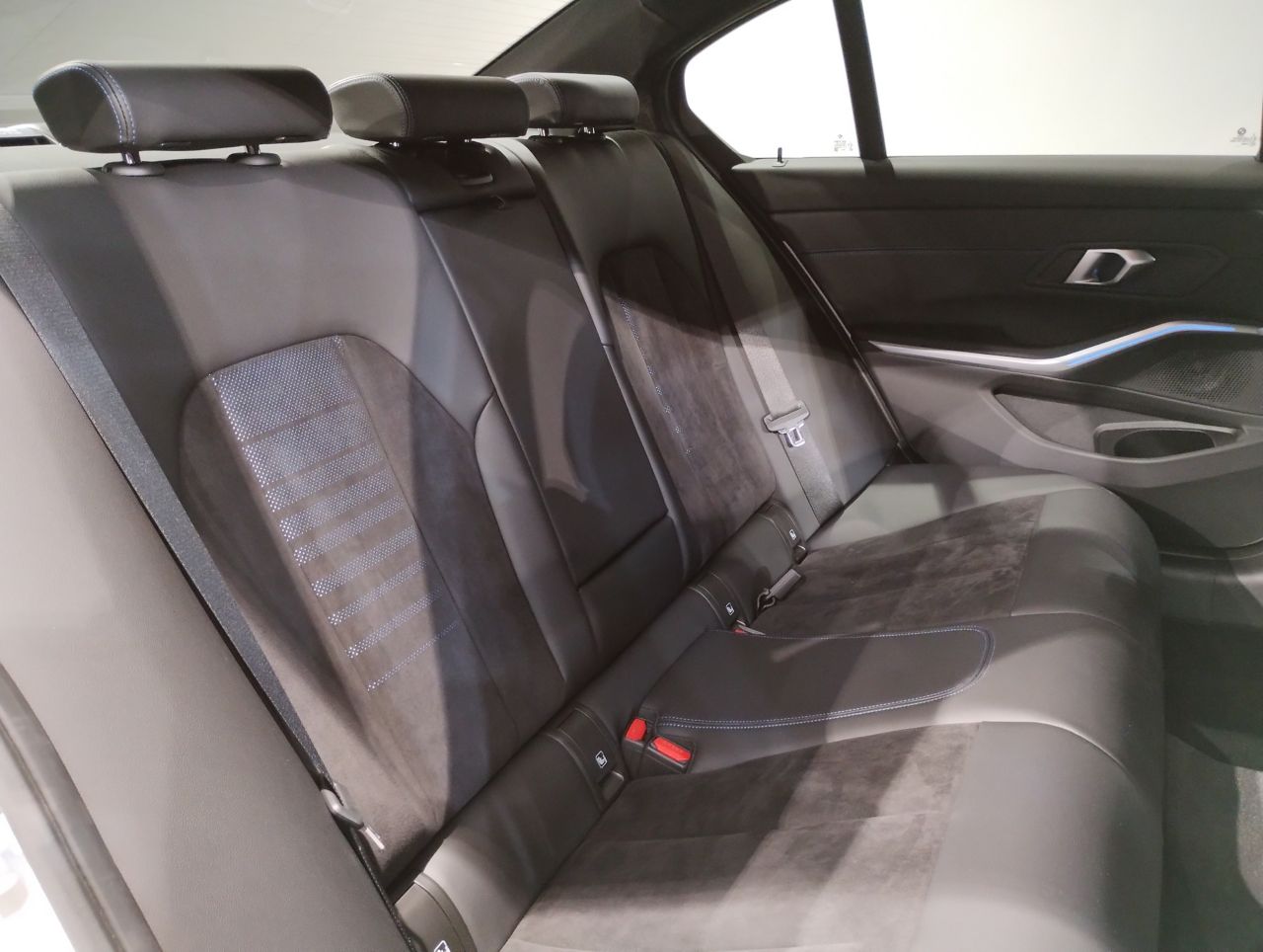 G20 320i Saloon LCI RHD MX