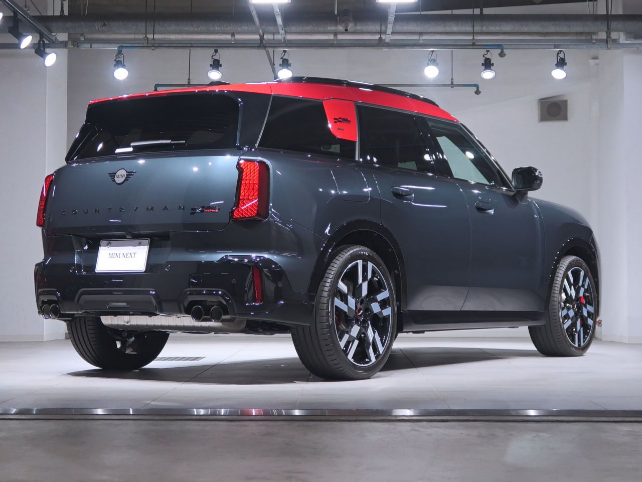 U25 MINI John Cooper Works Countryman ALL4