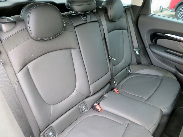 MINI COOPER S CLUBMAN
