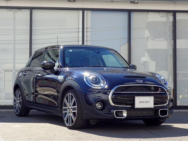 F55 COOPER S D(AT)