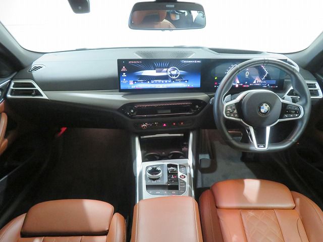 G** 4**i C********** B** 2**i RHD