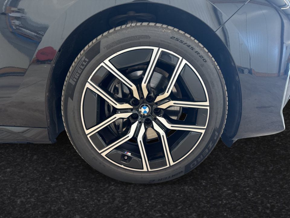 BMW 740