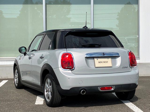F55 MINI Cooper 5-Door Hatch LCI