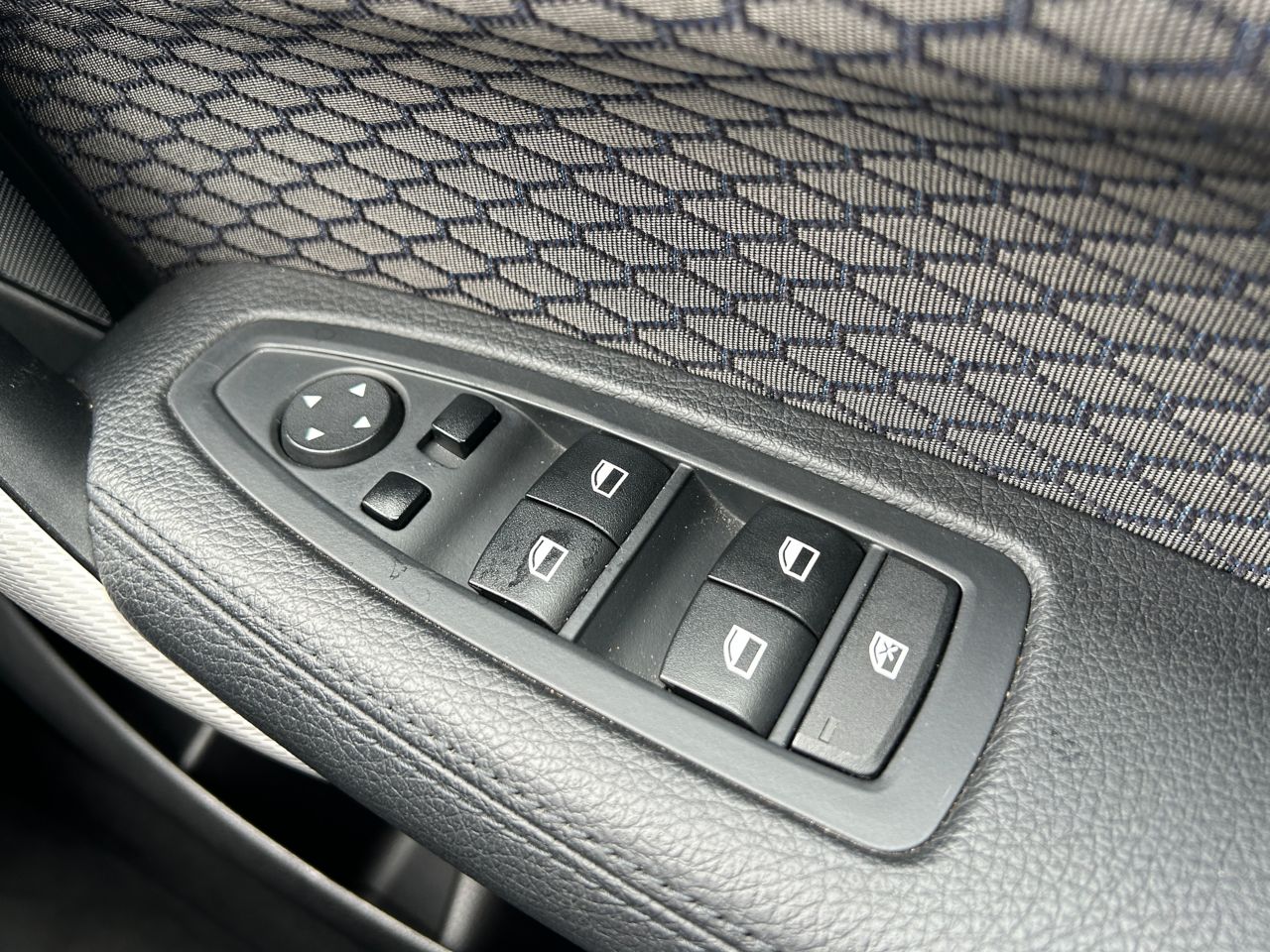 116I 5DOOR RHD