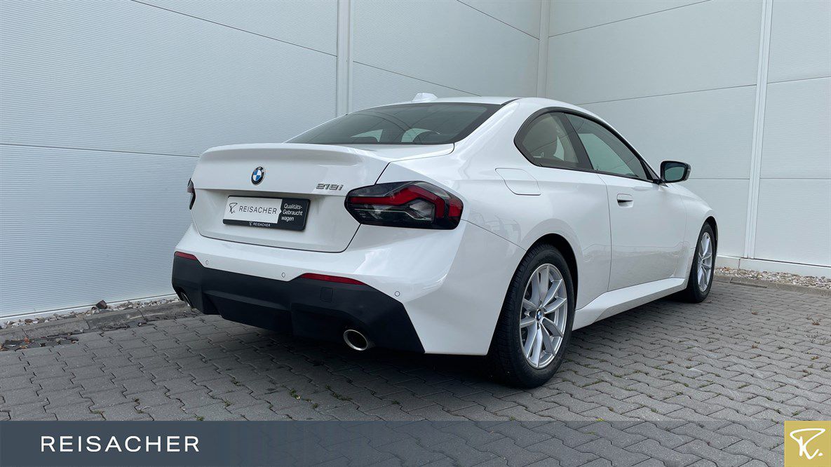 BMW 218