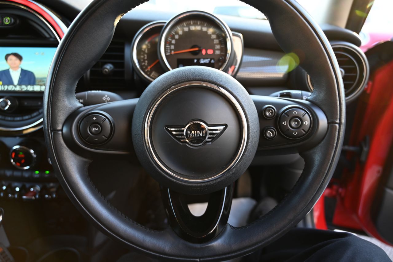 F55 COOPER D (AT)