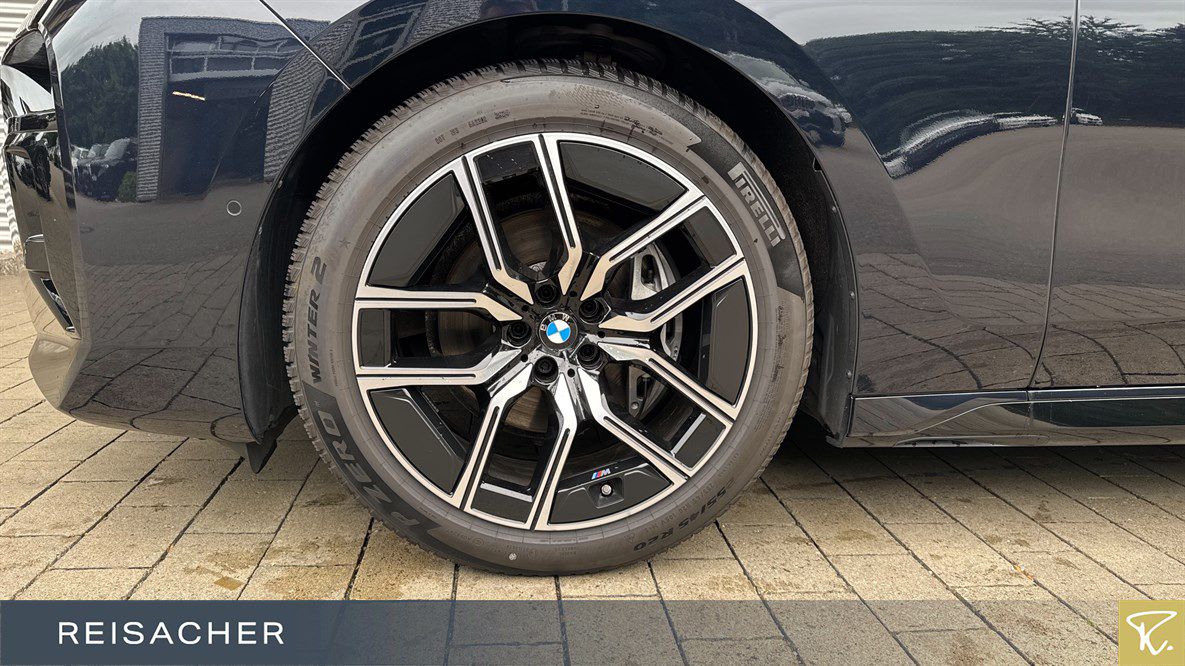 BMW 740