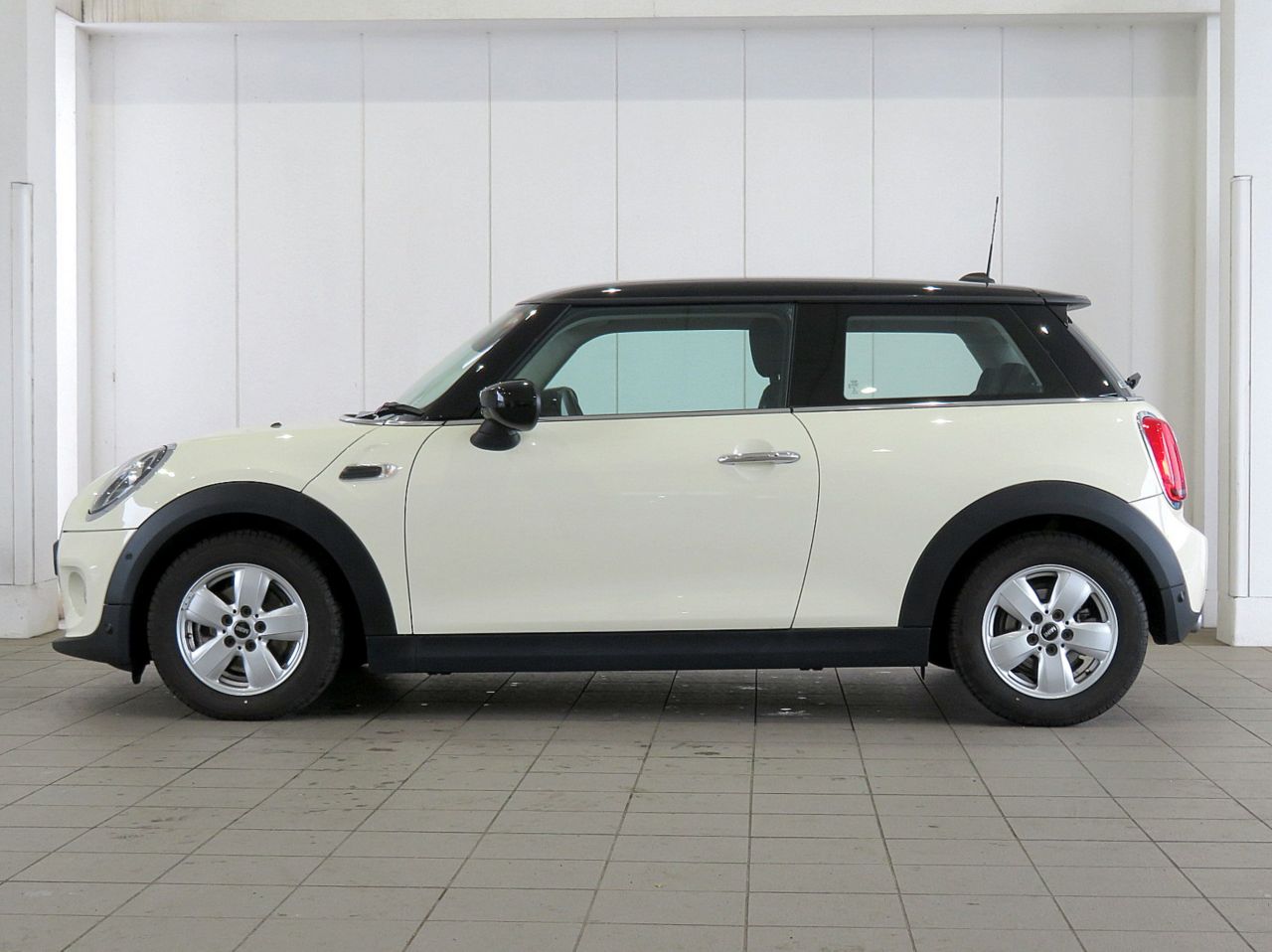 MINI Cooper D 3-Door Hatch