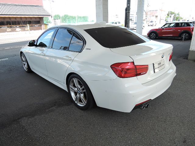 330E IPERFORMANCE SEDAN RHD