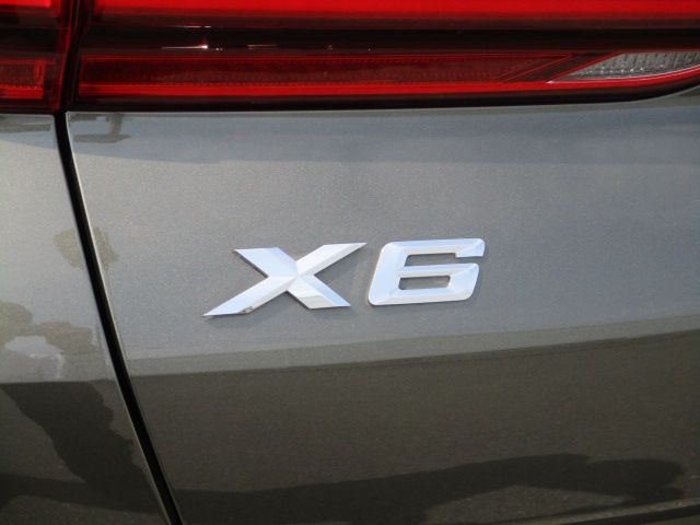 X* xDrive30d RHD