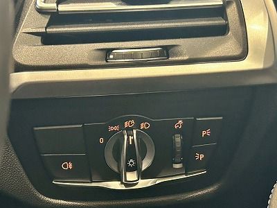 G01 X3 M40i RHD LCI ZA