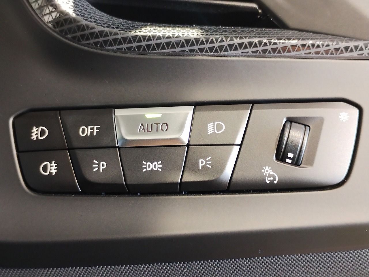 F40 118d Sports Hatch 5-door B47 2.0d