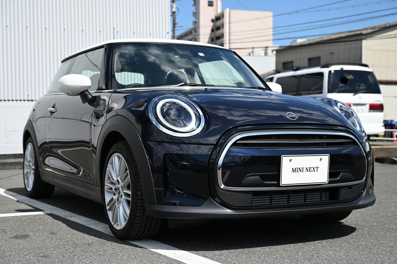 MINI Cooper F56 RHD