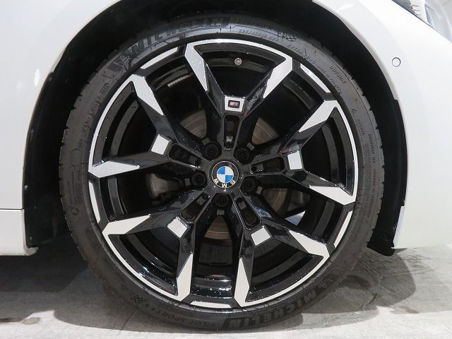 G** 4**i C********** B** 2**i RHD