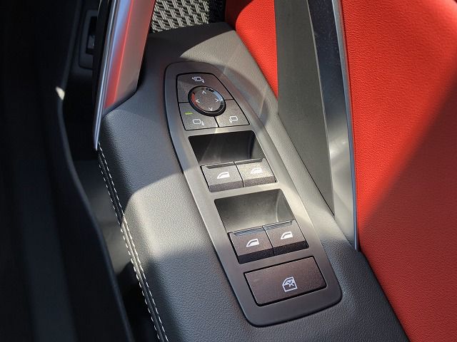 X2 M35i xDrive RHD