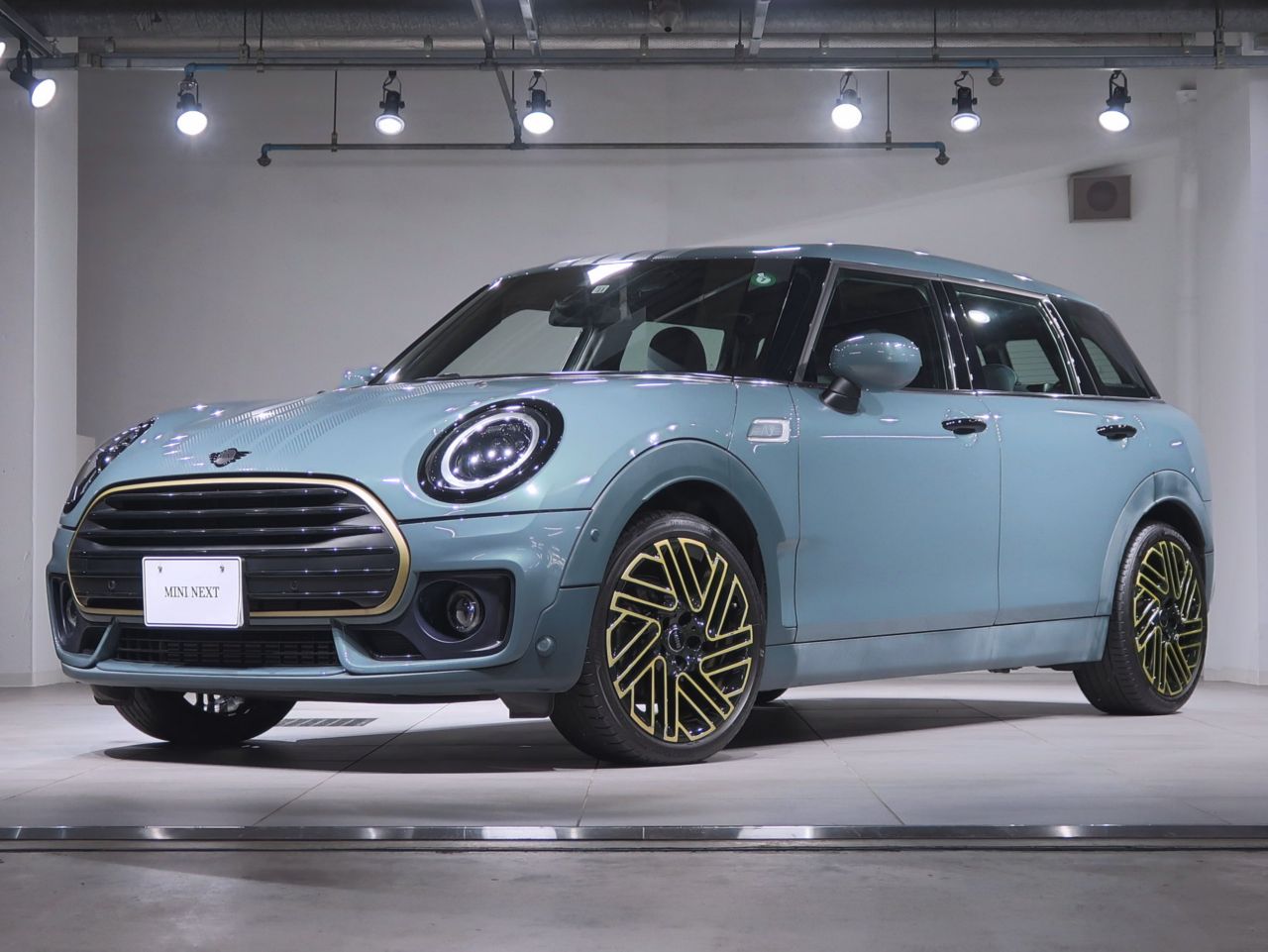 MINI COOPER CLUBMAN UNTOLD EDITION.