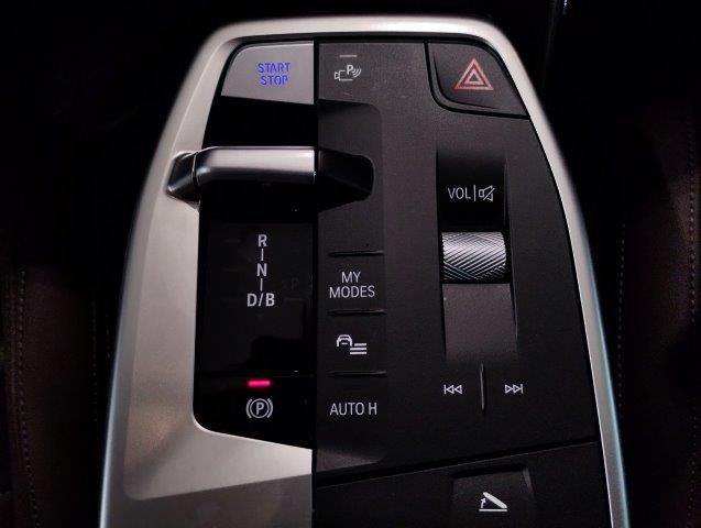 U11 iX1 xDrive30