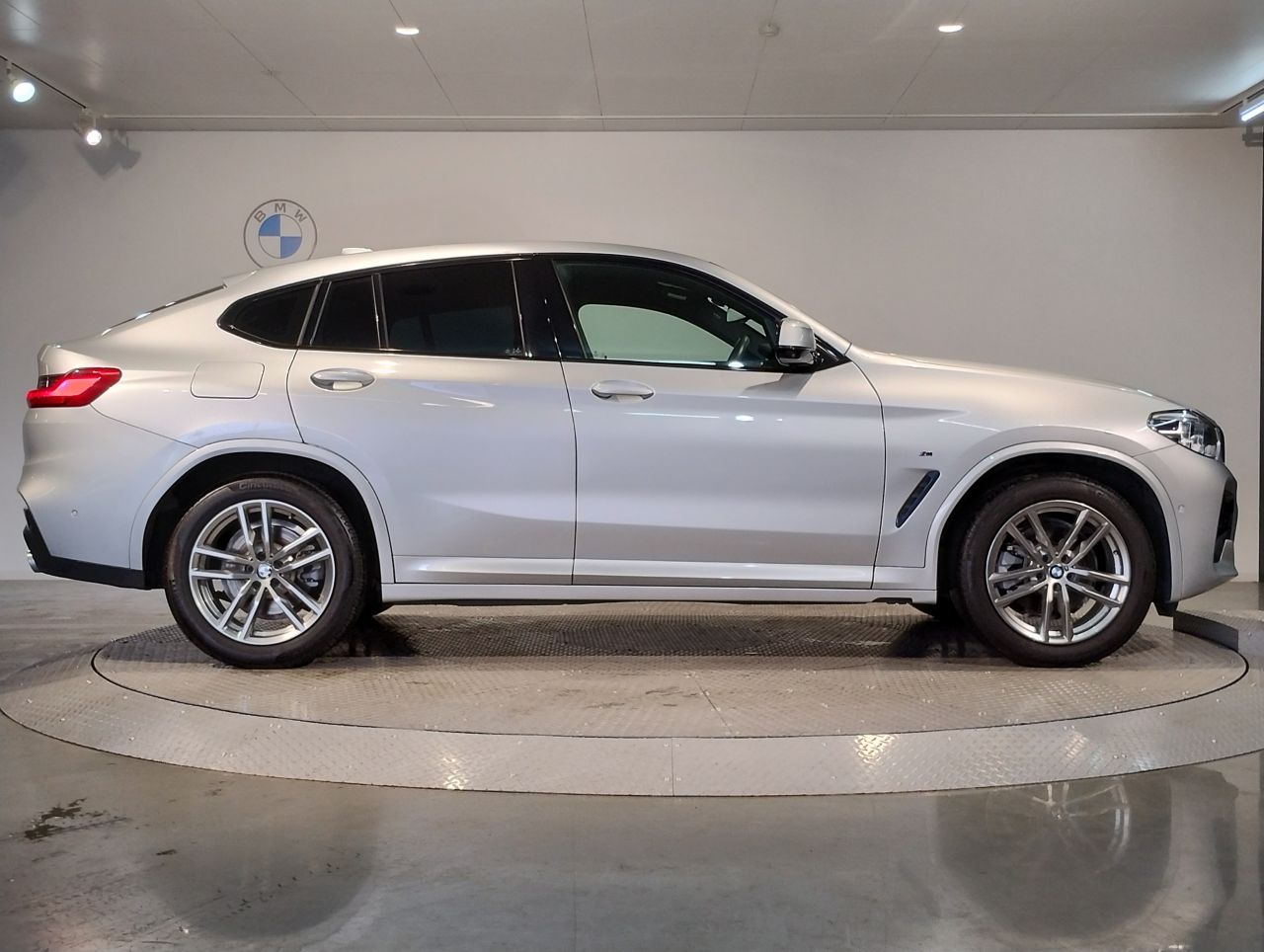 X4 xDrive20d RHD