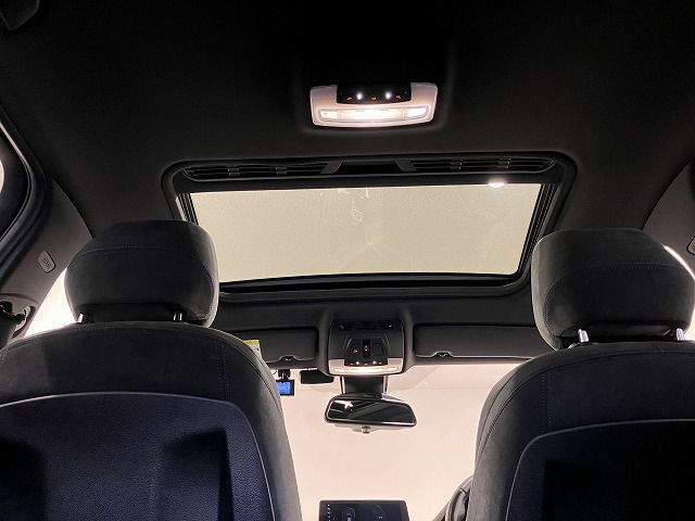 118D 5DOOR RHD