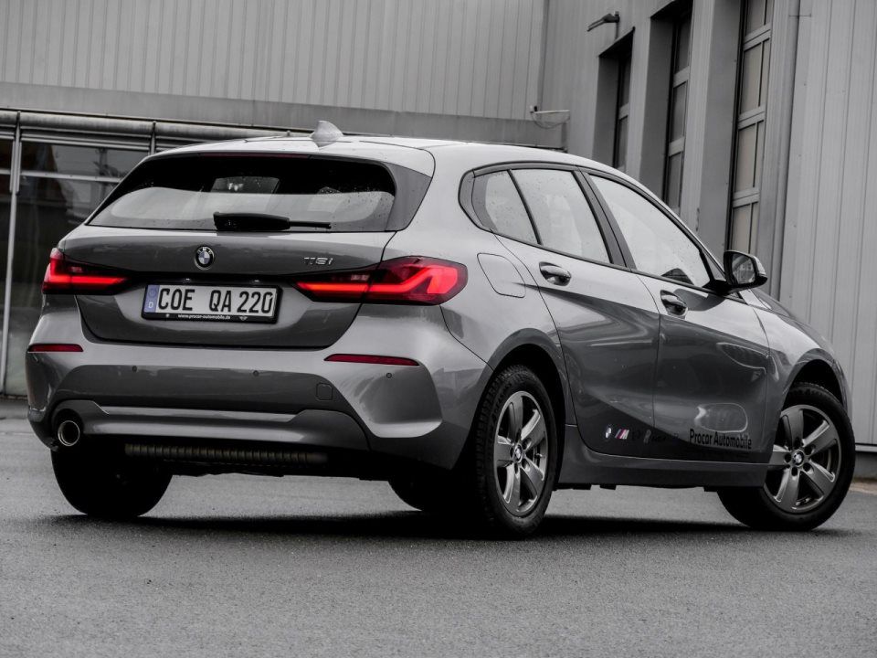BMW 118