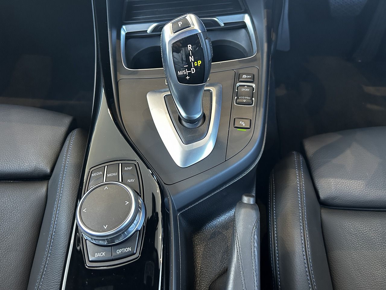 118D 5DOOR RHD