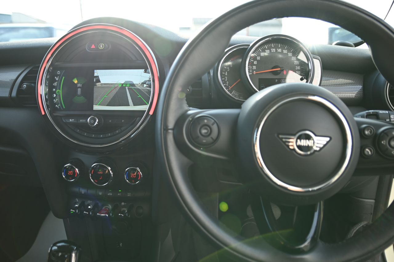 F55 MINI Cooper 5-Door Hatch LCI