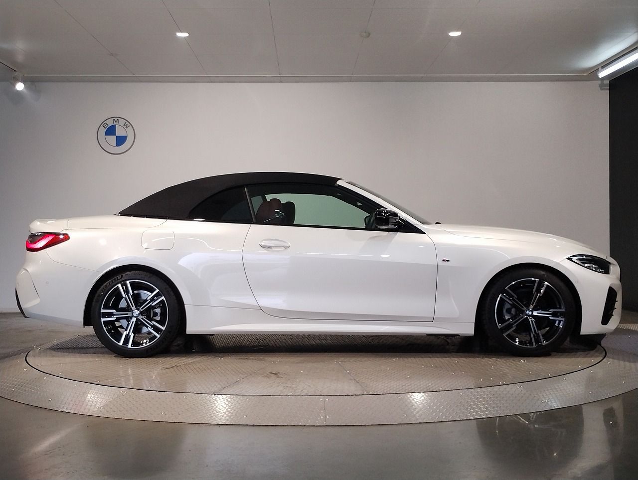 G23 420i Convertible RHD