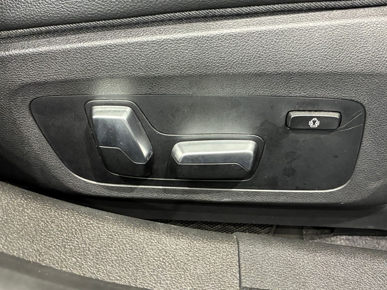 G21 330i Touring RHD