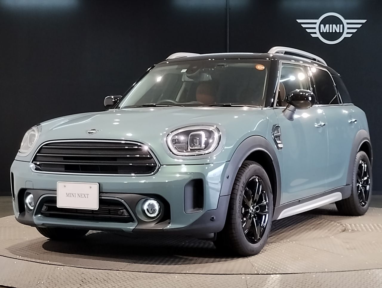 MINI COOPER D CROSSOVER.