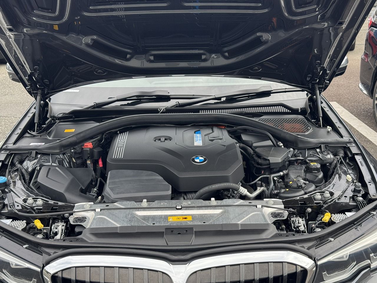 G20 330e Saloon RHD MX