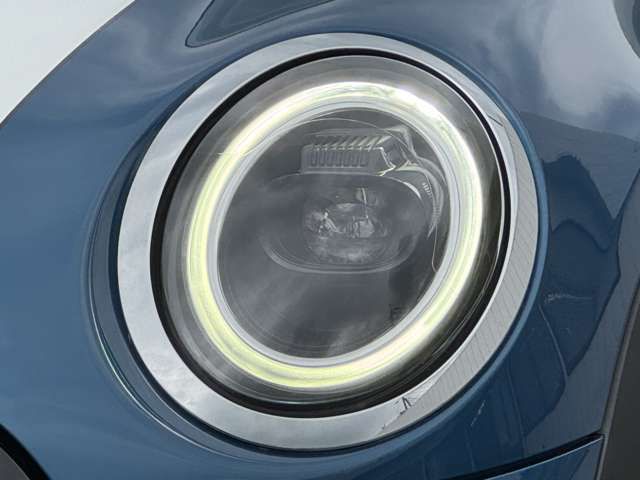 MINI Cooper F56 RHD