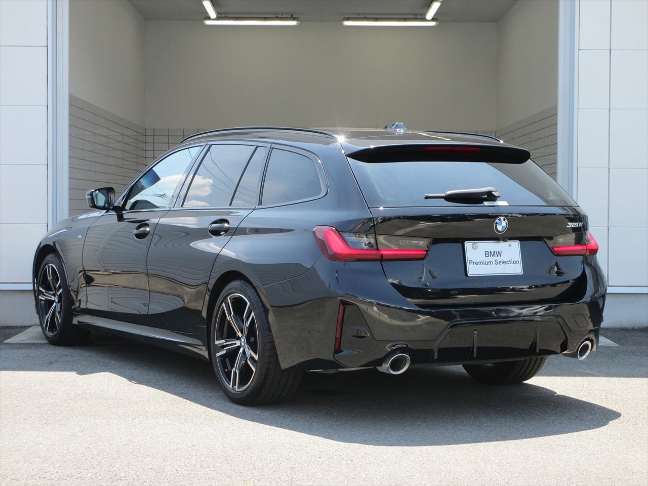G21 320i Touring LCI RHD