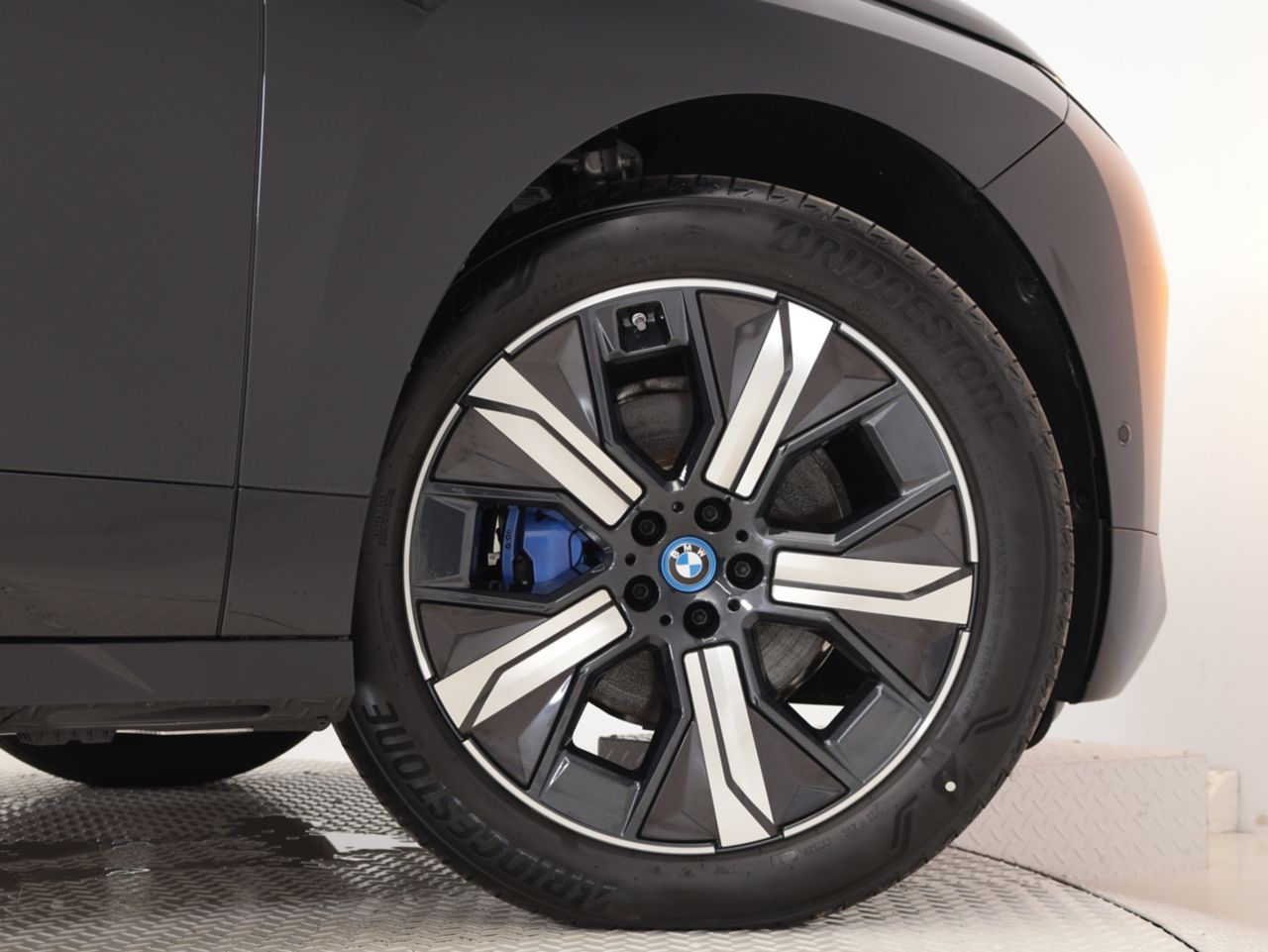 i20 iX xDrive50