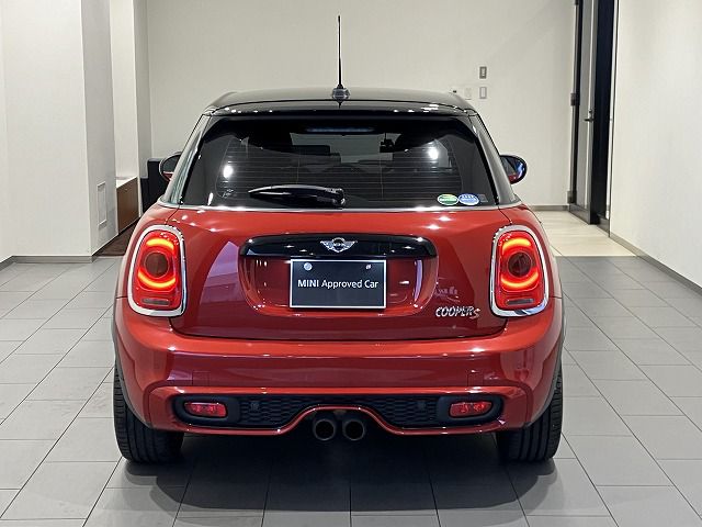 F55 COOPER S