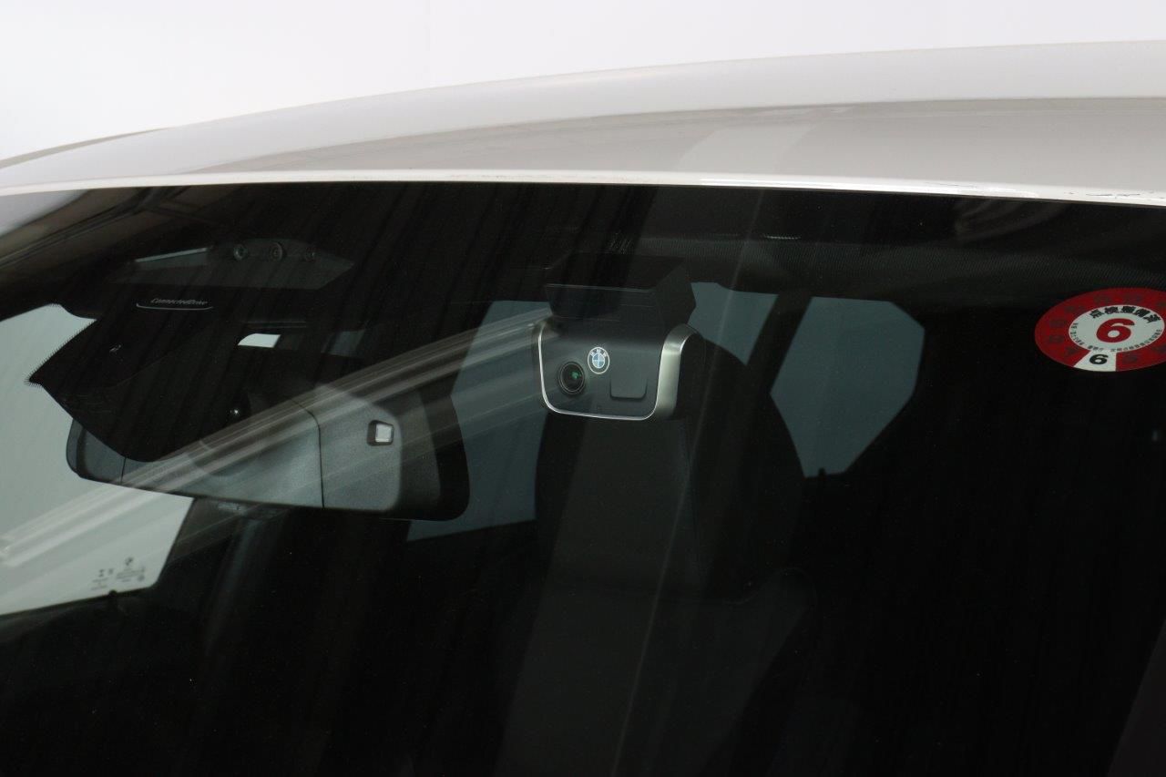 G20 320i Saloon RHD TU