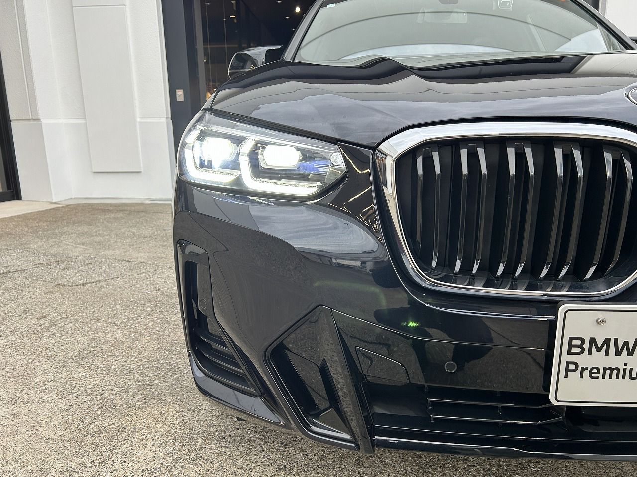 G01 X3 M40d RHD LCI ZA