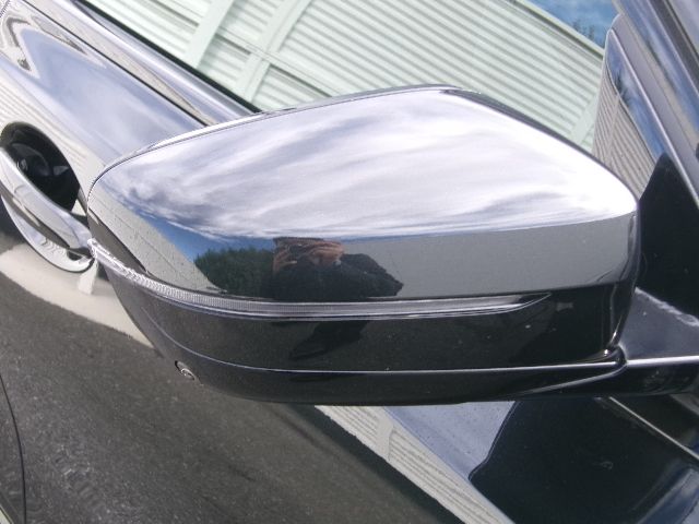 320d xDrive Berline RHD