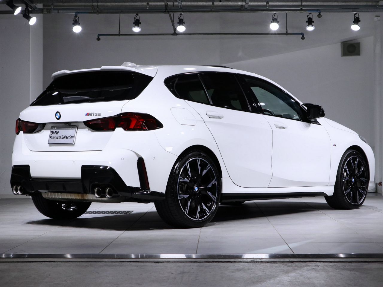 M135 xDrive Sports Hatch