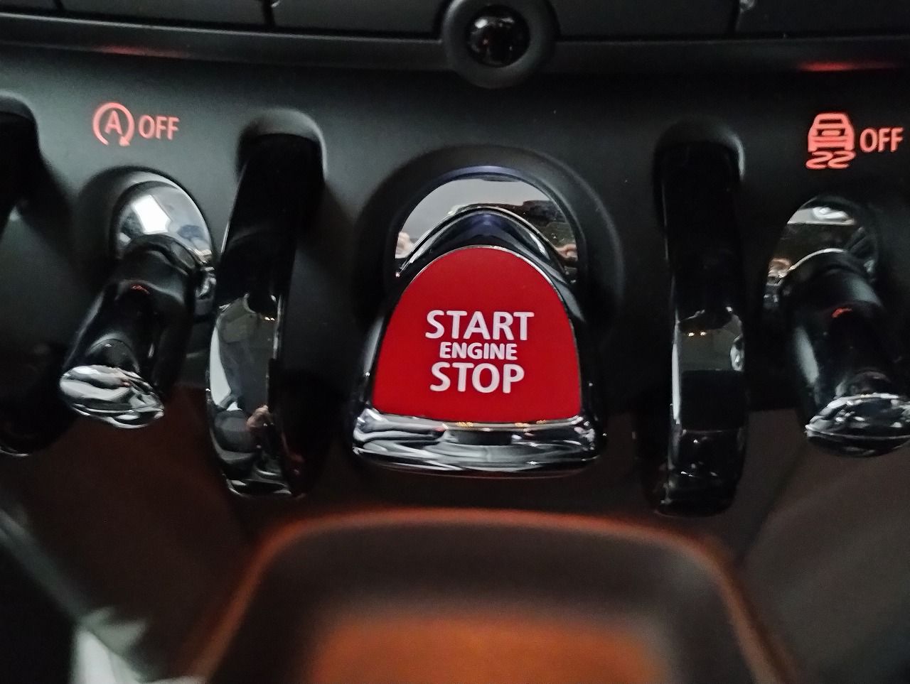 F56 MINI Cooper 3-Door Hatch LCI