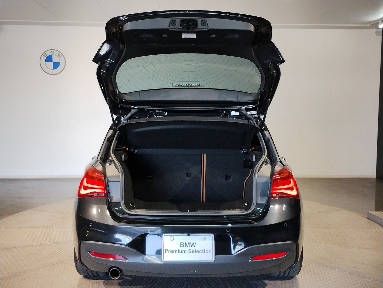 118D 5DOOR RHD