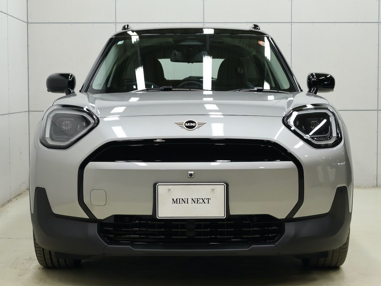 J05 MINI Aceman E