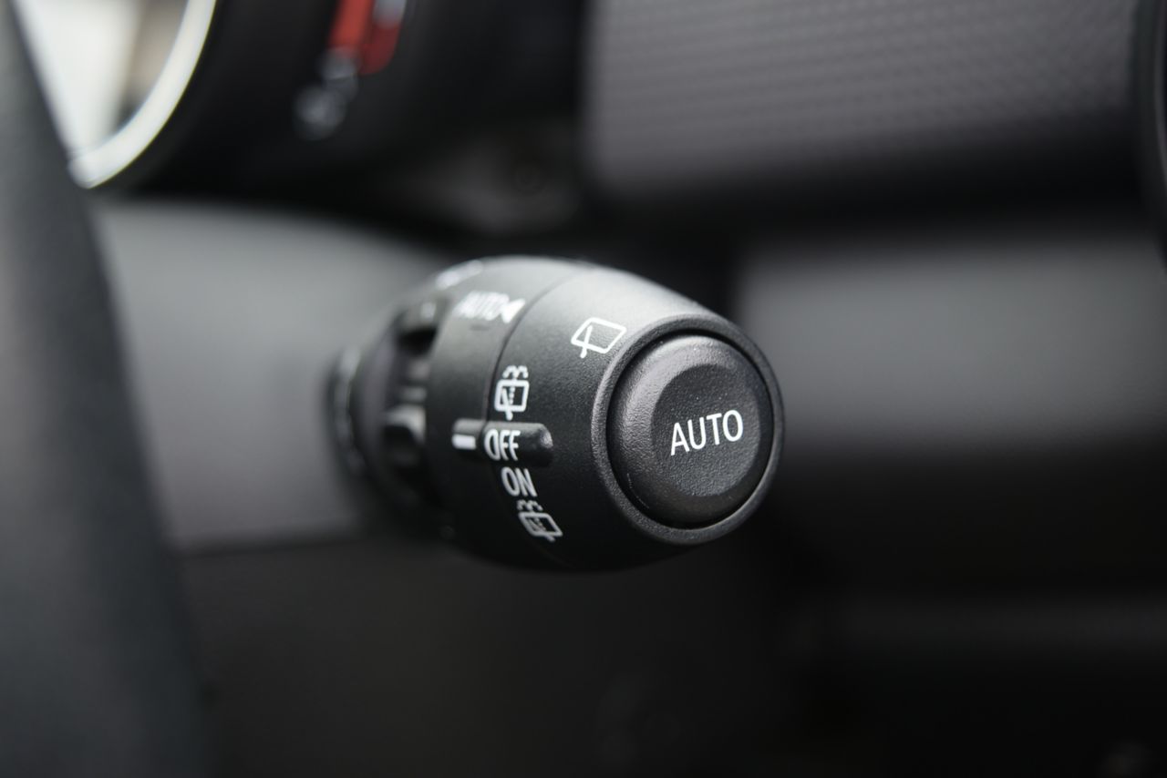 F55 MINI Cooper 5-Door Hatch LCI