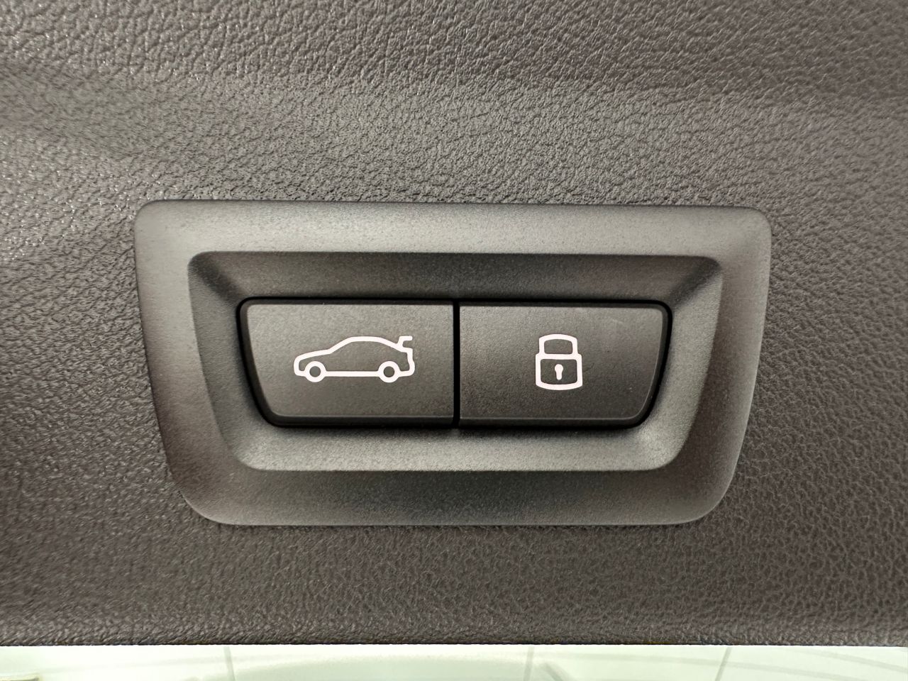 F40 118d Sports Hatch 5-door B47 2.0d