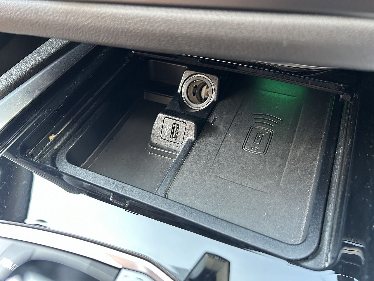 G29 z4 sDrive20i RHD