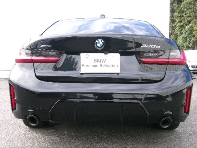 320d xDrive Berline RHD