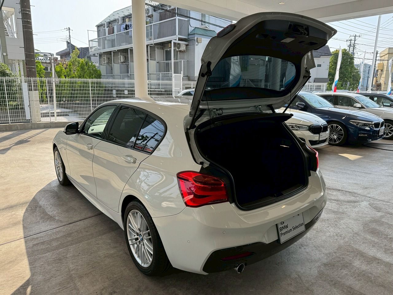 118D 5DOOR RHD