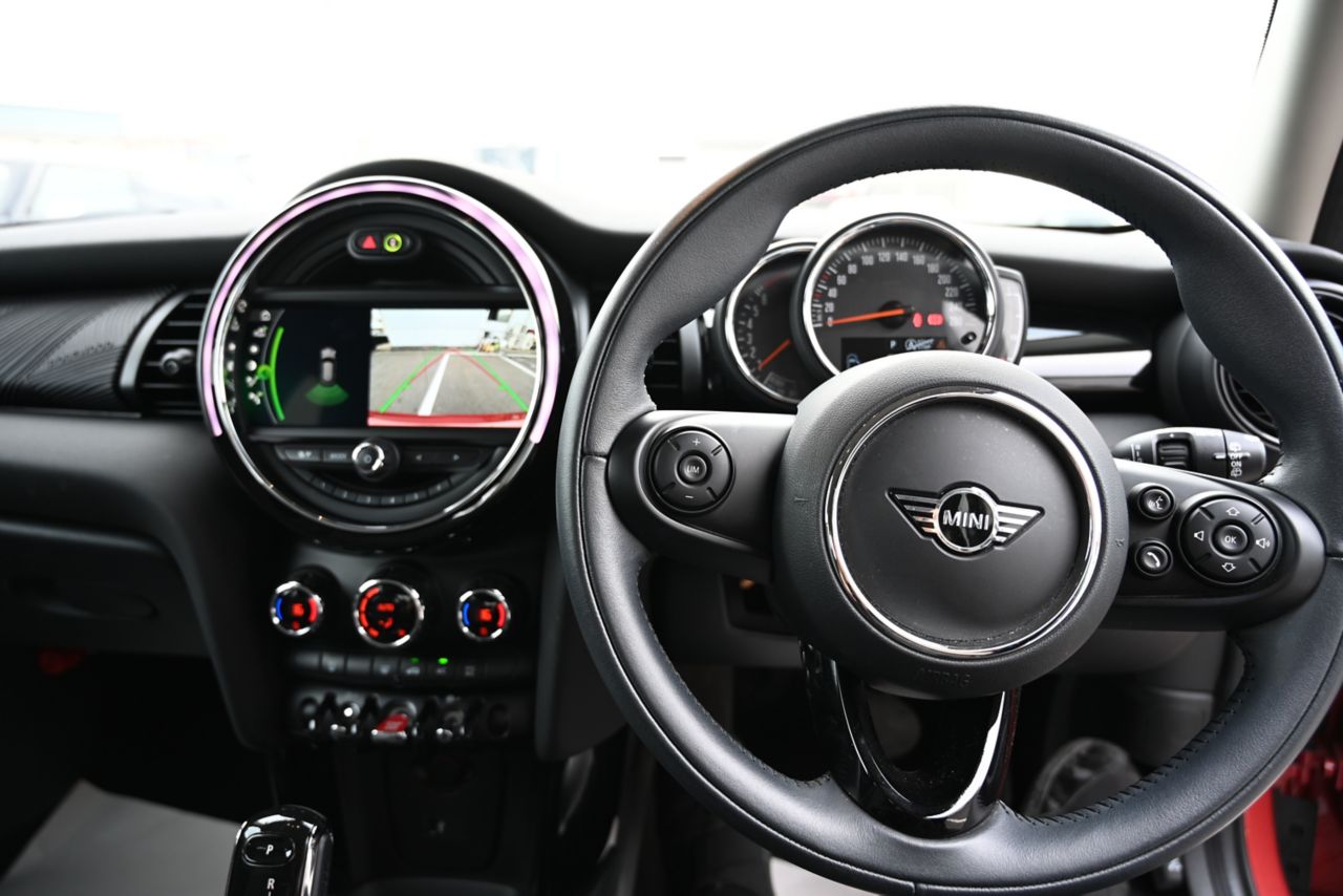 F55 MINI Cooper 5-Door Hatch LCI