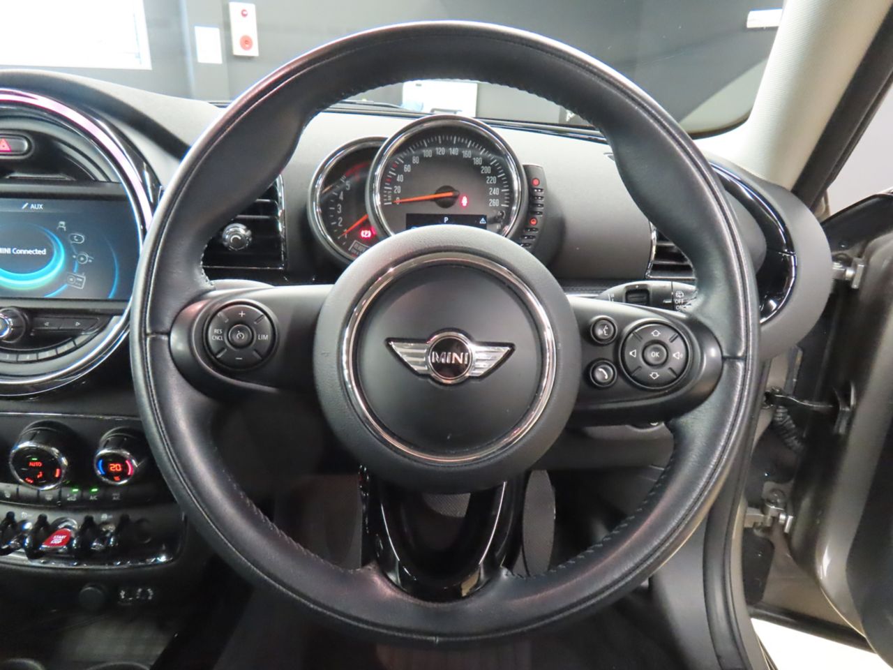 MINI CLUBMAN COOPER D
